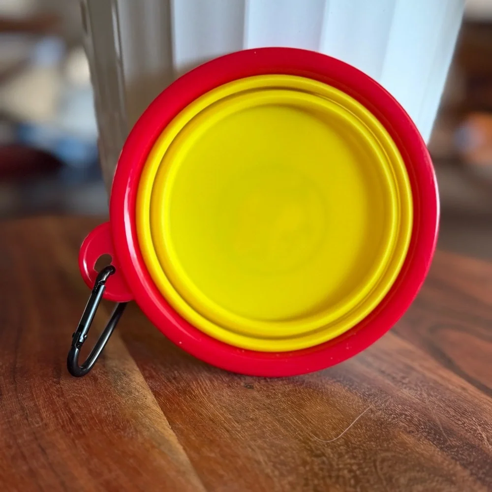 Buc-ee’s Collapsible‎ Travel Portable Pet Cup Yellow/Red Silicone